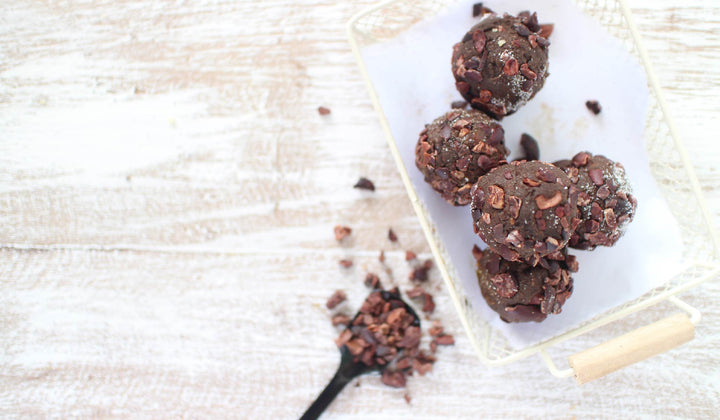 Sweet Vegan Chlorella Cacao Bliss Balls